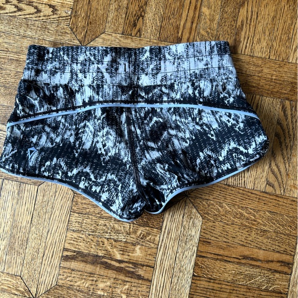 Ivivva black white and purple reversible swim shorts. (Size 6) - Picture 2 of 10